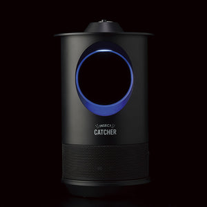 アウトドアでも使えるバッテリー充電式のポータブル蚊取捕虫器 AIC-30B