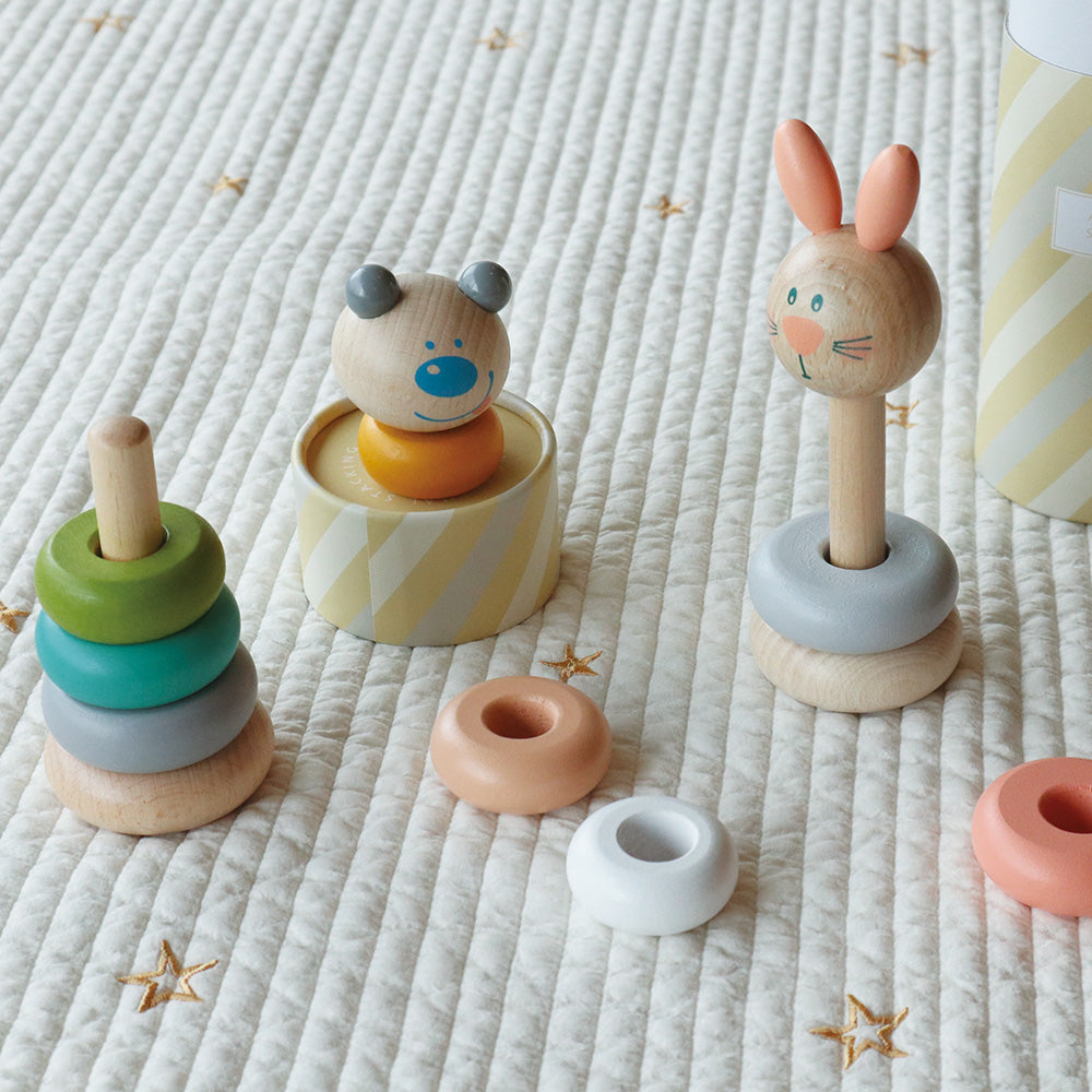★おだんご★【新品・未使用】エーケルンド 4点セット 上手にできるかな？ 選んで重ねて できたらにっこり。 ANIMAL STACKING