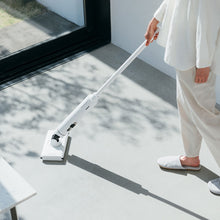 画像をギャラリービューアに読み込む, 毎日の掃除が変わる 進化したホバー式クリーナー BALMUDA The Cleaner Lite