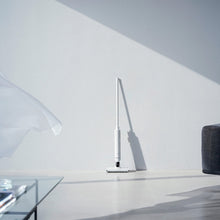 画像をギャラリービューアに読み込む, 毎日の掃除が変わる 進化したホバー式クリーナー BALMUDA The Cleaner Lite