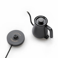 画像をギャラリービューアに読み込む, 小さくて美しい電気ケトル BALMUDA The Pot