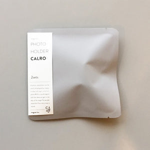 カードも写真も簡単に飾れるフォトスタンド CARLO(カルロ)