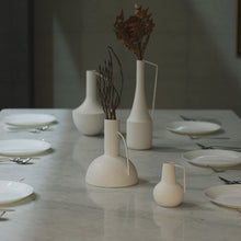 画像をギャラリービューアに読み込む, 描く前のカンバスから生まれた白美の陰影 Carlstein(カールステイン)