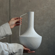 画像をギャラリービューアに読み込む, 描く前のカンバスから生まれた白美の陰影 Carlstein(カールステイン)