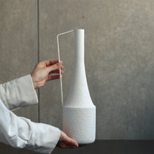 画像をギャラリービューアに読み込む, 描く前のカンバスから生まれた白美の陰影 Carlstein(カールステイン)