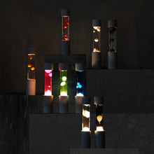 画像をギャラリービューアに読み込む, 点灯すると呼吸をするように流動的に形を変えながらコンクリートの筒を行き来する Dripping Lamp(ドリッピングランプ)