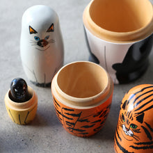 画像をギャラリービューアに読み込む, 猫のマトリョーシカ Feline 5(フィーラインファイブ)