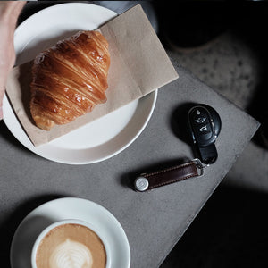 使うほどに美しさを楽しめる牛革のキーケース Key Organiser Leather(キーオーガナイザー レザー)