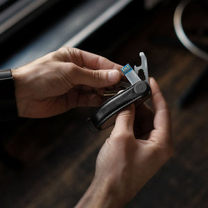 使うほどに美しさを楽しめる牛革のキーケース Key Organiser Leather(キーオーガナイザー レザー)