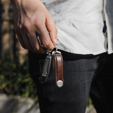 画像をギャラリービューアに読み込む, 使うほどに美しさを楽しめる牛革のキーケース Key Organiser Leather(キーオーガナイザー レザー)