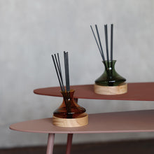 画像をギャラリービューアに読み込む, ゆらゆらと揺れる独楽のようなディフューザー KOMA(コマ)