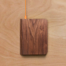 画像をギャラリービューアに読み込む, 本を開くと幻想的な温かみのある光が広がるライト Lumio Lito(リト)