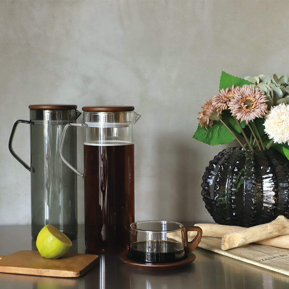 容量たっぷり1100ml 蓋にウォルナット材を用いた noon jag(ヌーン ジャグ)