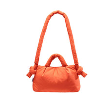 画像をギャラリービューアに読み込む, 必要な小物がすべて入るので、ちょっとした外出にちょうどいいサイズのバッグ OLEND MiniOna Soft Bag