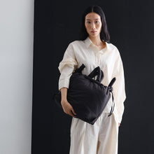 画像をギャラリービューアに読み込む, 軽量で快適な使い心地 4way仕様のバッグ OLEND Ona Soft Bag