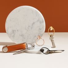 画像をギャラリービューアに読み込む, 新発想の使い易いキーリング Orbitkey Ring v2(オービットキー・リング)