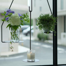 画像をギャラリービューアに読み込む, フラワーベースなどをのせてディスプレイを楽しむ PLOP HANGING PLATE(プロップ ハンギングプレート)