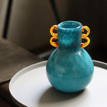 画像をギャラリービューアに読み込む, 繊細なガラスで仕立てられたフラワーベース Quyen(クエン)