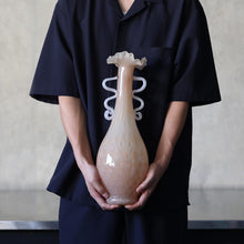 画像をギャラリービューアに読み込む, 繊細なガラスで仕立てられたフラワーベース Quyen(クエン)
