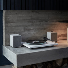 画像をギャラリービューアに読み込む, 低音から高音まで音楽全体を豊かに奏でるサウンド Ruarkaudio「MR1mk2」Bluetooth Speaker System