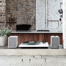 画像をギャラリービューアに読み込む, 低音から高音まで音楽全体を豊かに奏でるサウンド Ruarkaudio「MR1mk2」Bluetooth Speaker System