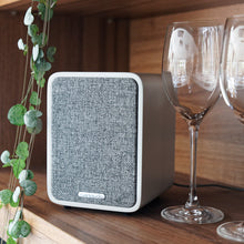 画像をギャラリービューアに読み込む, 低音から高音まで音楽全体を豊かに奏でるサウンド Ruarkaudio「MR1mk2」Bluetooth Speaker System