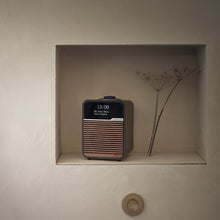 画像をギャラリービューアに読み込む, コンパクトなボディから放たれる高音質サウンド Ruarkaudio「R1mk4」Deluxe Bluetooth Radio