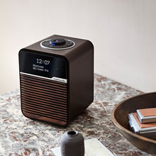 画像をギャラリービューアに読み込む, コンパクトなボディから放たれる高音質サウンド Ruarkaudio「R1mk4」Deluxe Bluetooth Radio