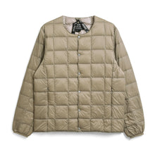 画像をギャラリービューアに読み込む, 軽くて暖かく着回しやすいシンプルなデザイン TAION ベーシック クルーネックボタン インナーダウンジャケット(TAION-104)