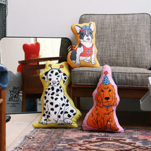 画像をギャラリービューアに読み込む, 日々を楽しんでいるペット達をテーマにしたクッション The Enjoy C&D Club Cushion(エンジョイ C&D クラブ クッション)