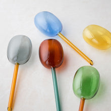 画像をギャラリービューアに読み込む, 水やり後、土の水分が不足したら自動的に水が排出される TWO TONE WATER DISPENSER(ツートーン ウォーター ディスペンサー)