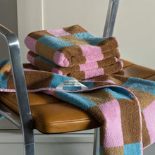 画像をギャラリービューアに読み込む, 耐久性に優れ毛羽立ちも少ない WARMGREY TAIL の FACE TOWEL(フェイスタオル)