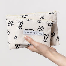 画像をギャラリービューアに読み込む, フラットな形状で使えば使うほど馴染むリネン素材のポーチ WARMGREY TAIL の FLAT POUCH