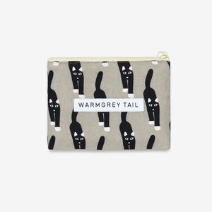 フラットな形状で使えば使うほど馴染むリネン素材のポーチ WARMGREY TAIL の FLAT POUCH
