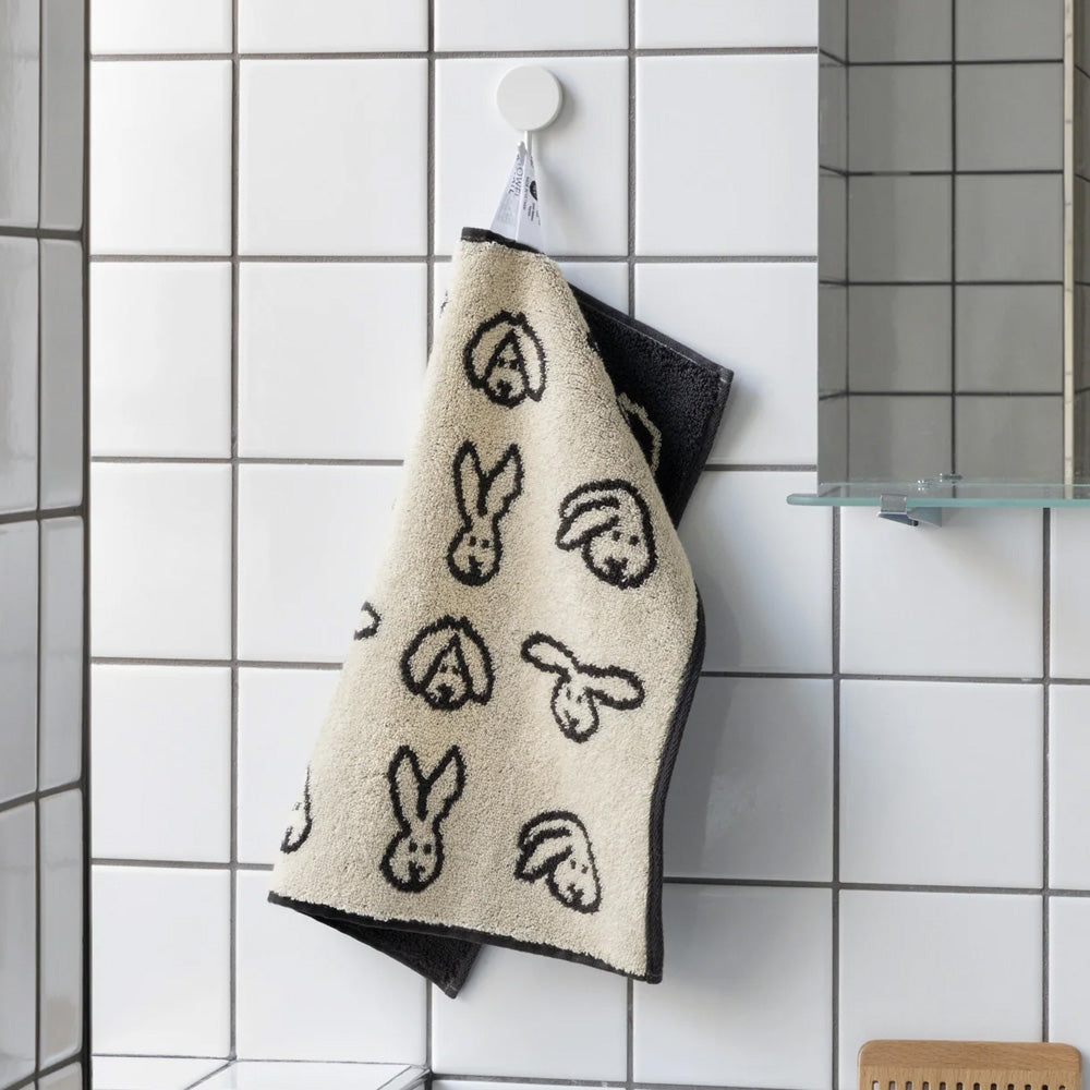 耐久性に優れ 毛羽立ちも少ない WARMGREY TAIL の HAND TOWEL（ハンド