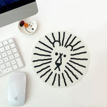 画像をギャラリービューアに読み込む, ライオンイラストのマウスパッド WARMGREY TAIL の LION MOUSE PAD