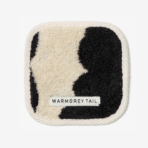 1つ1つデザインが異なる WARMGREY TAIL の TOWEL COASTER(タオルコースター)