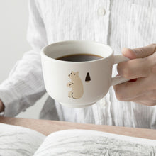 画像をギャラリービューアに読み込む, イラストと相性が良いフォルムのマグカップ WARMGREY TAIL の TUBE MILK CUP(チューブ ミルクカップ)