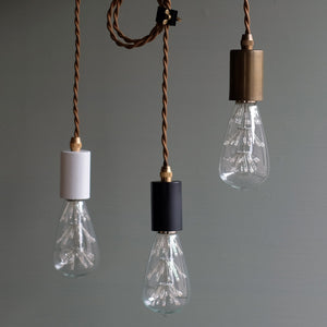 シンプルで活用度の高いライト LONDON Pendant Light