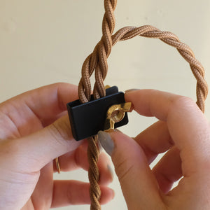 シンプルで活用度の高いライト LONDON Pendant Light