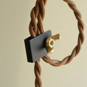 シンプルで活用度の高いライト LONDON Pendant Light