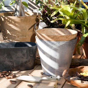 自然環境に近い状態を表現できるプランター ART STONE(アートストーン)