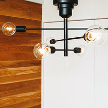 画像をギャラリービューアに読み込む, アームとソケットと電球のみで構成されたミニマルデザインのシーリングライト Astre(アストル)