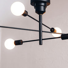 画像をギャラリービューアに読み込む, アームとソケットと電球のみで構成されたミニマルデザインのシーリングライト Astre(アストル)