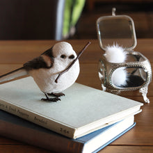 画像をギャラリービューアに読み込む, リアルなシマエナガのオブジェ BIRDIE BILL LONG-TAILED TIT(バーディ ビル ロング テイルド ティッド)