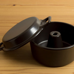 焼きたての自家製パンが楽しめるお手頃サイズの パン焼き器