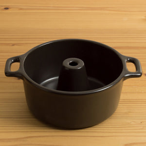 焼きたての自家製パンが楽しめるお手頃サイズの パン焼き器