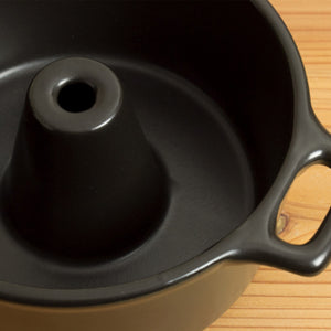 焼きたての自家製パンが楽しめるお手頃サイズの パン焼き器