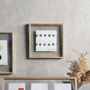 余白が写真を引き立たせる 正方形のフレーム CAN-03