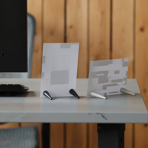 カードも写真も簡単に飾れるフォトスタンド CARLO(カルロ)